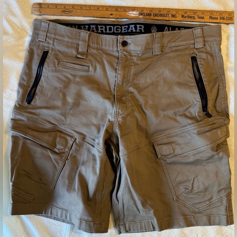 Duluth Men's Alaskan Hardgear Shorts 44